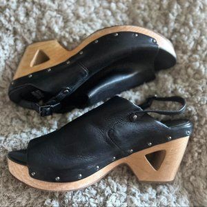 Eileen Fisher Women's Black and Tan Clogs